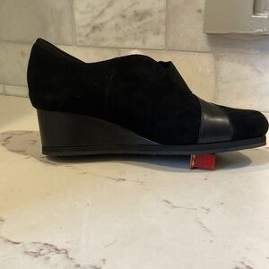 Black suede wedge Earthies Bondy